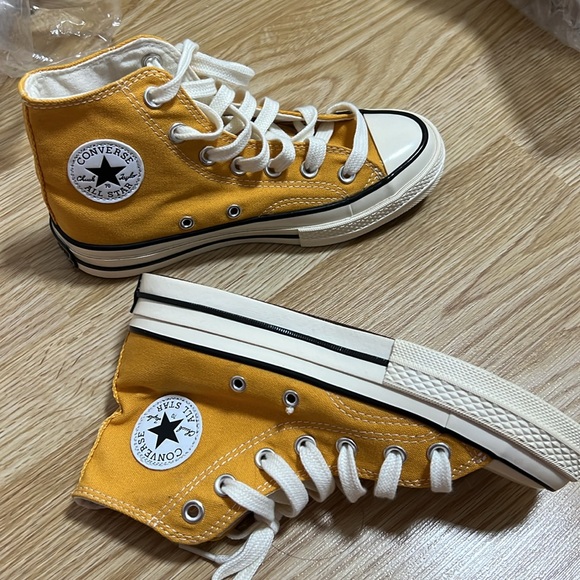 brand new Converse 1970s yellow canvas shoes size6 - Picture 1 of 4